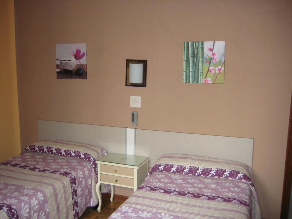 Hostal La Selecta Madrid Kamer foto