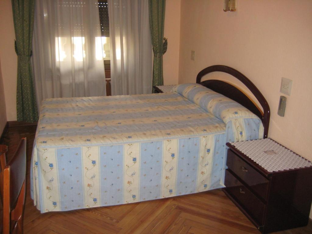 Hostal La Selecta Madrid Kamer foto